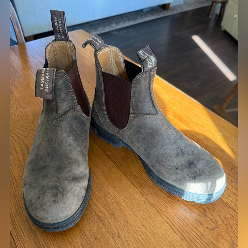 Blundstone boots au size 6